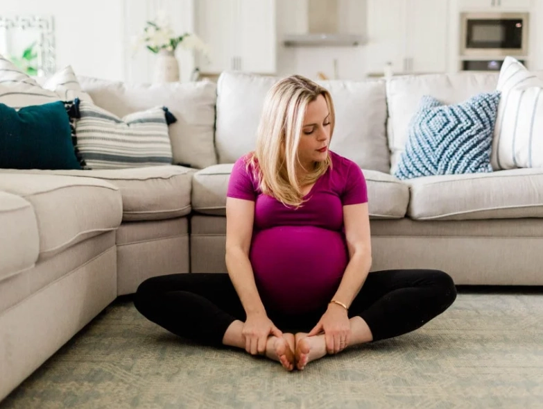 third trimester sitting posture