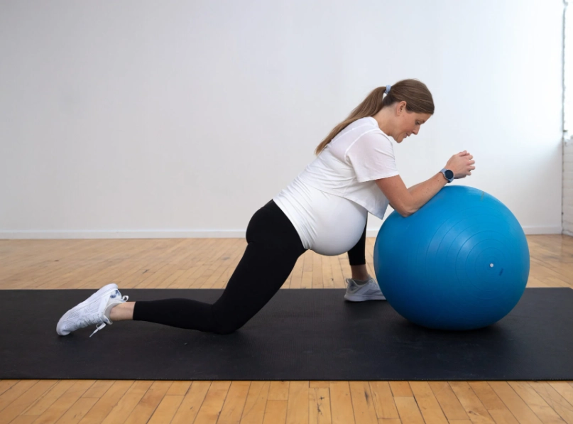 early pregnancy symptoms before missed period