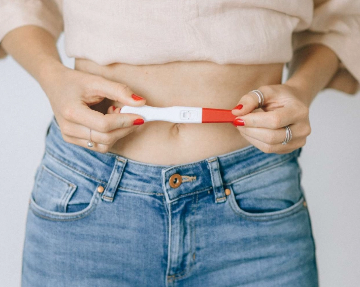 first trimester pregnancy symptoms