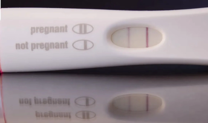 positive pregnancy test lines