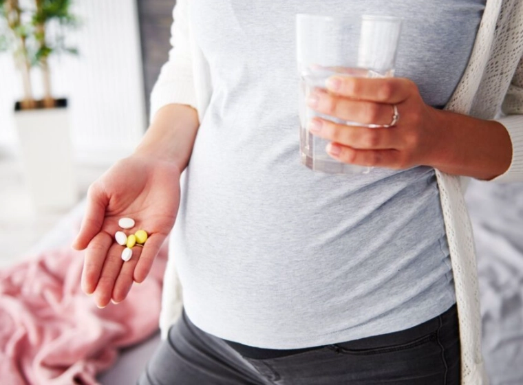 early pregnancy precautions