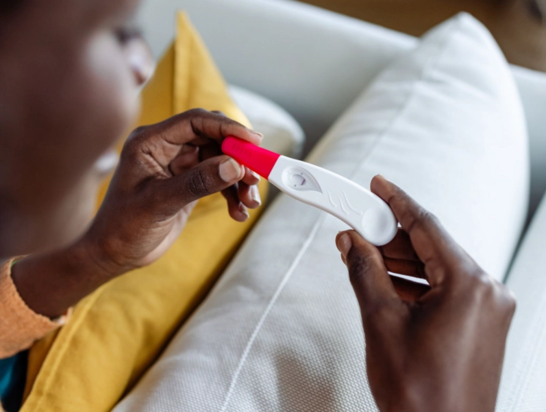 what does early pregnancy feel like