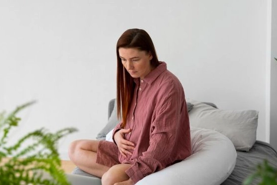 How to stay happy alone during pregnancy?