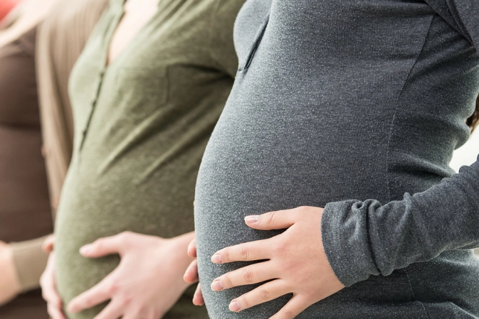 What are the signs of a normal pregnancy?