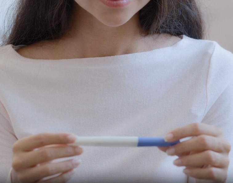 early pregnancy symptoms before missed period