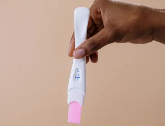 signs of pregnancy before missed period