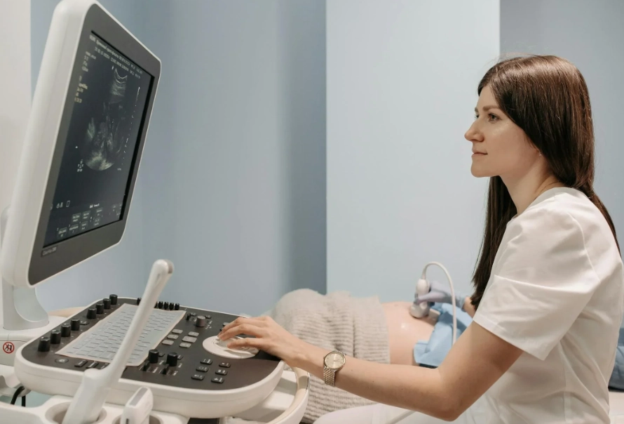 signs of pregnancy before missed period