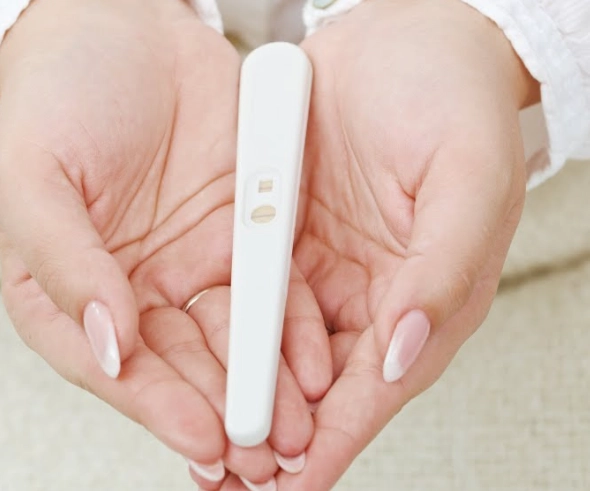 How soon until you have pregnancy symptoms after missed period