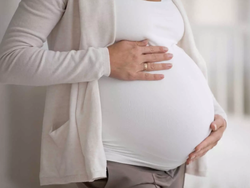 touching stomach for pregnancy touching stomach for pregnancy