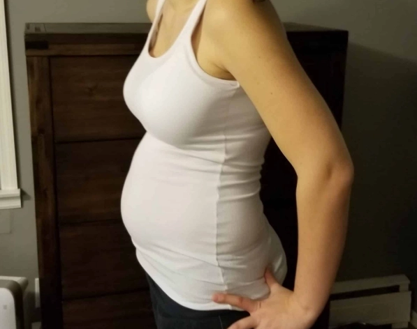 early pregnancy bump