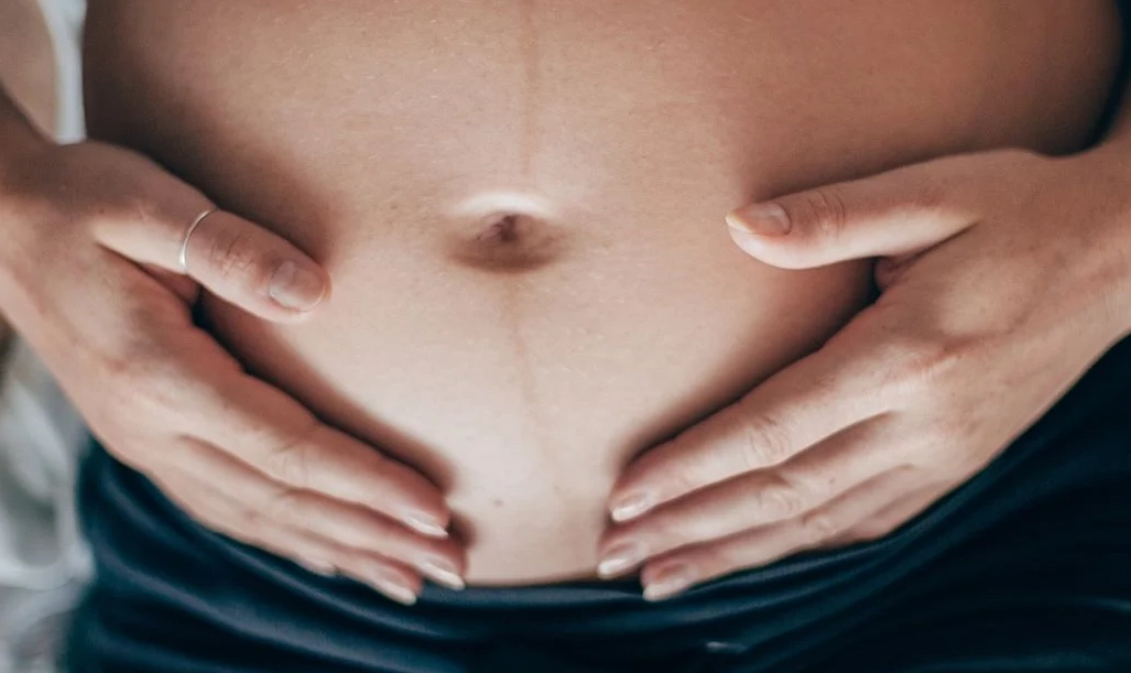 10 weeks pregnant baby moving