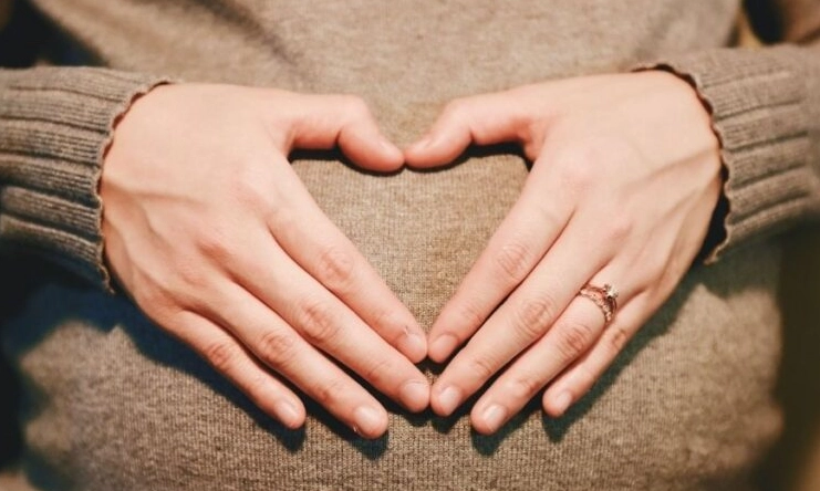 12 week pregnancy flutters